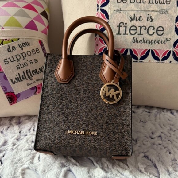 NWT MICHAEL KORS Mercer XS Shopper Crossbody - Picture 4 of 5